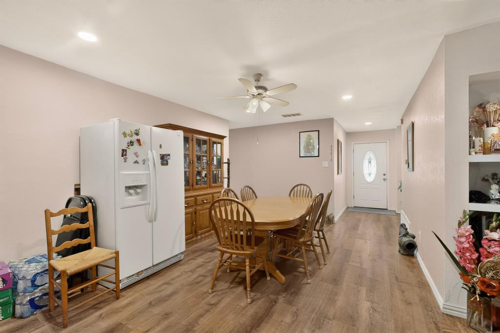 12207 Queen Drive Property Photo 9