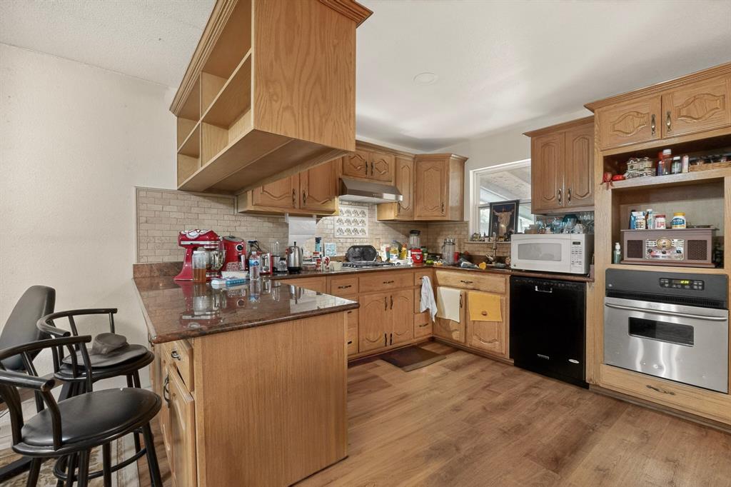 12207 Queen Drive Property Photo 12