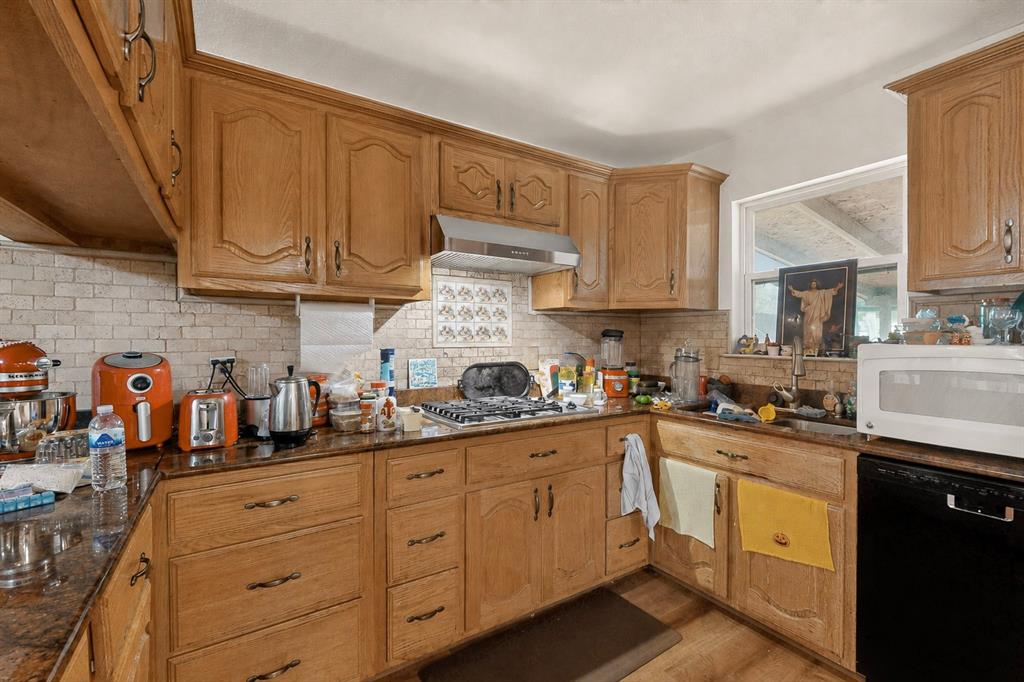 12207 Queen Drive Property Photo 13
