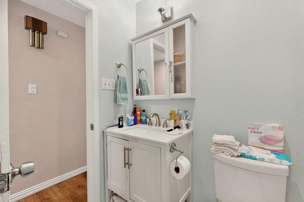 12207 Queen Drive Property Photo 18
