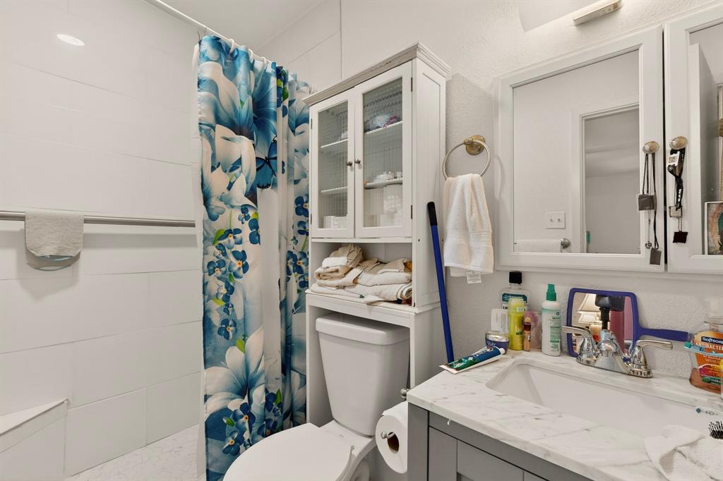 12207 Queen Drive Property Photo 22