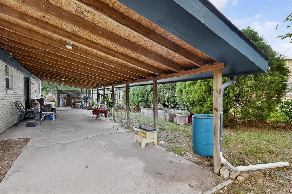 12207 Queen Drive Property Photo 32