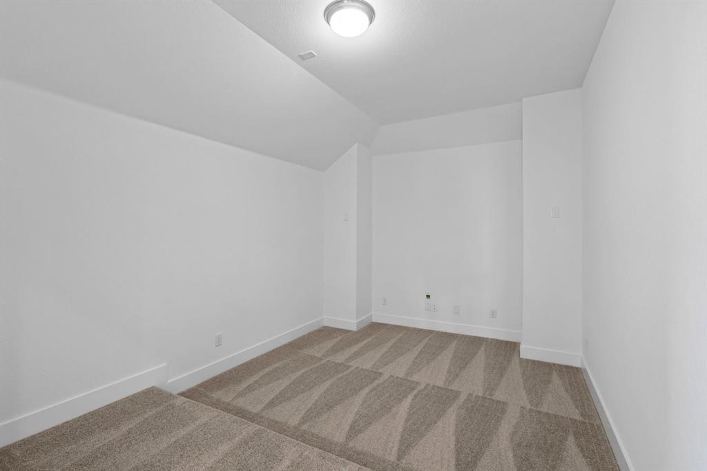 212 Barnwood Property Photo 29