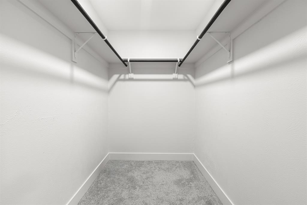 13207 Woodbend Lane Property Photo 20