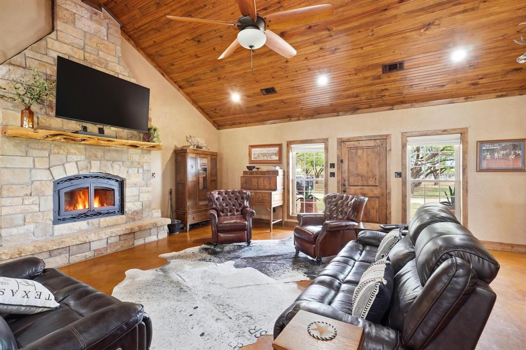15030 N Fm 600 Property Photo 3