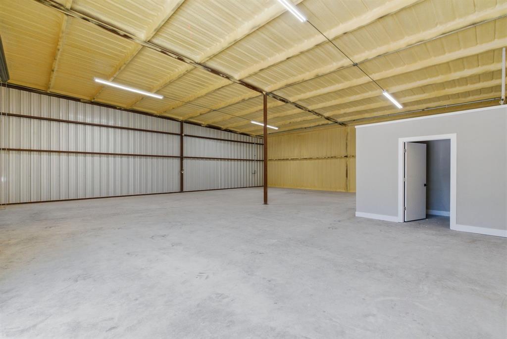 1726 N Main Property Photo 23