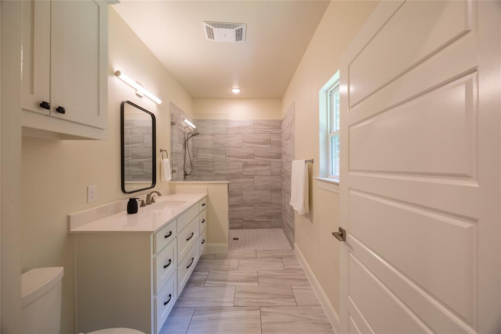 354 Glade Valley Property Photo 31