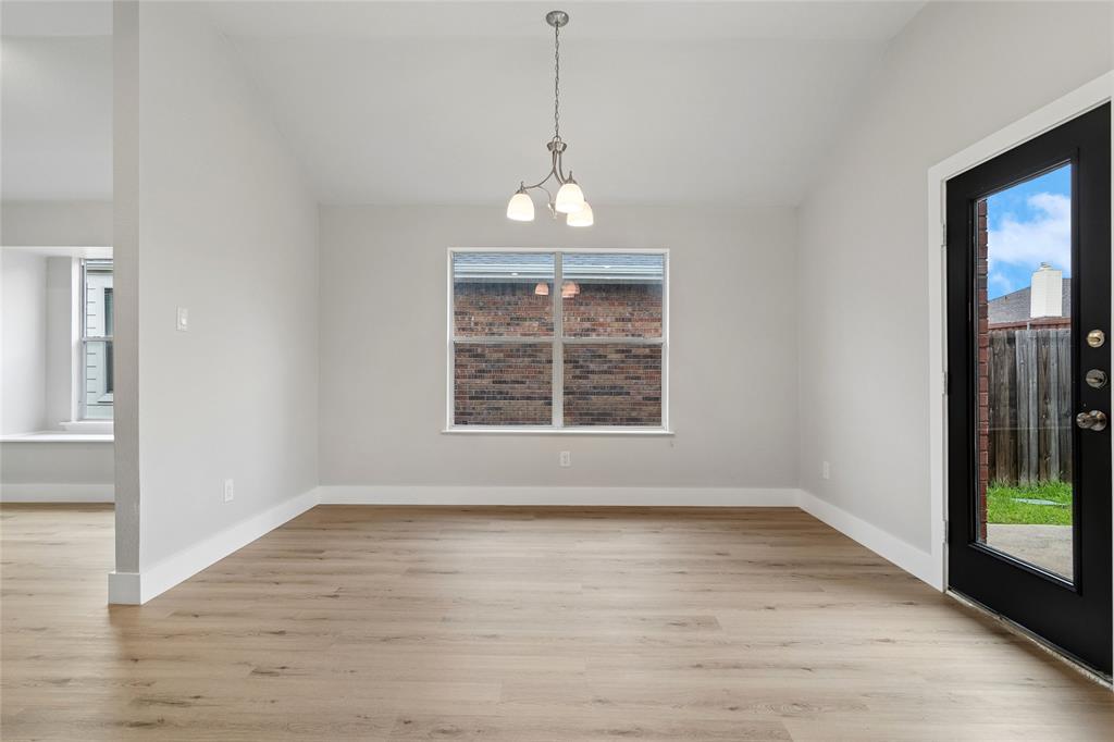 2825 Enchanted Eve Drive Property Photo 4