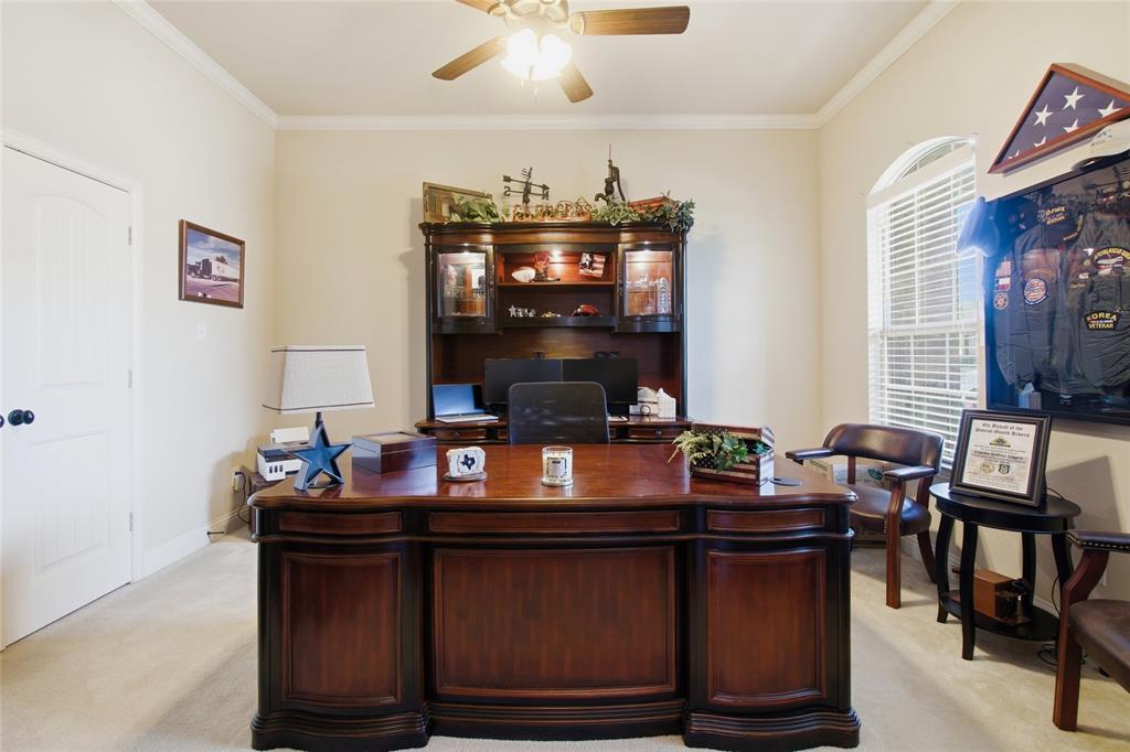 230 Double Creek Drive Property Photo 8