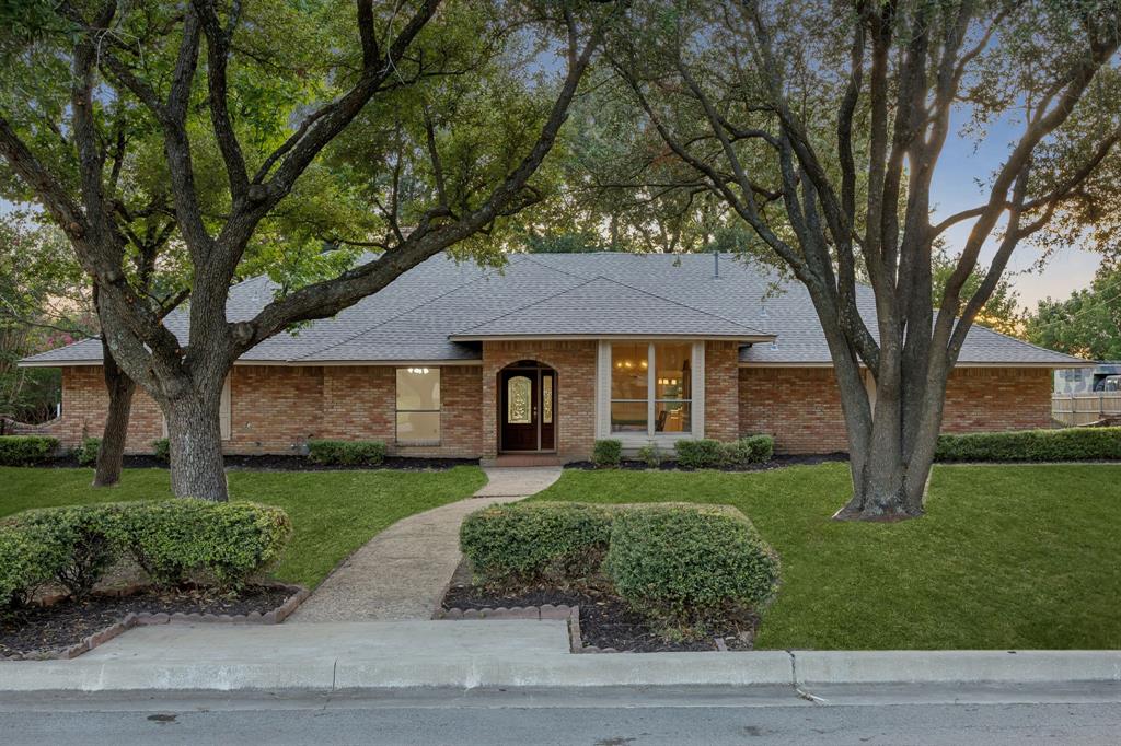1011 Villa Siete Property Photo 1