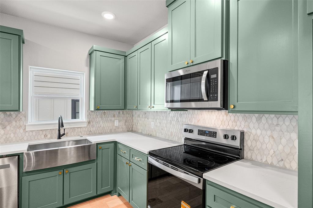 1010 Mustang Trail Property Photo 8