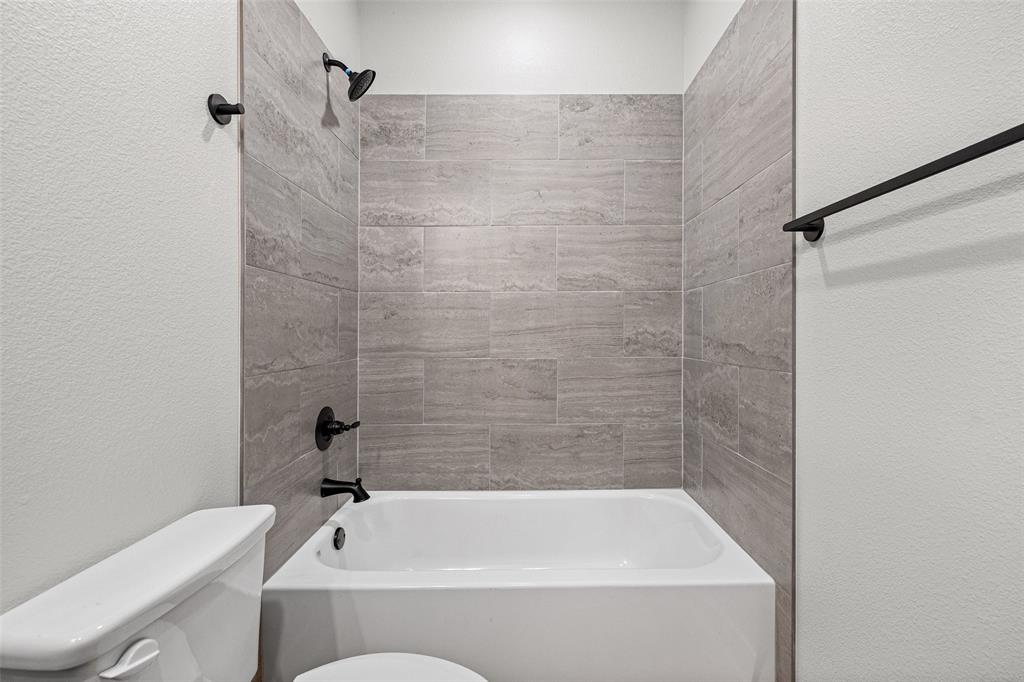 1010 Mustang Trail Property Photo 24