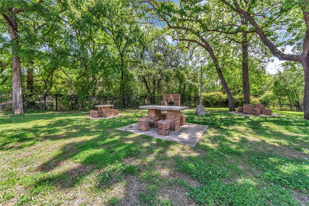 2300 Bamboo Drive N211 Property Photo 29