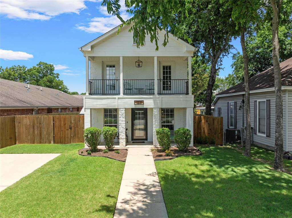 1231 Bagby Avenue Property Photo 1