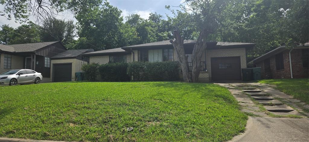 626 Kessler Boulevard Property Photo 1