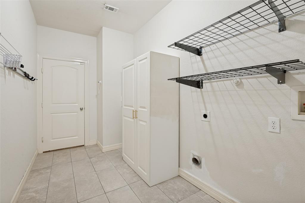 3809 Pitchstone Drive Property Photo 21