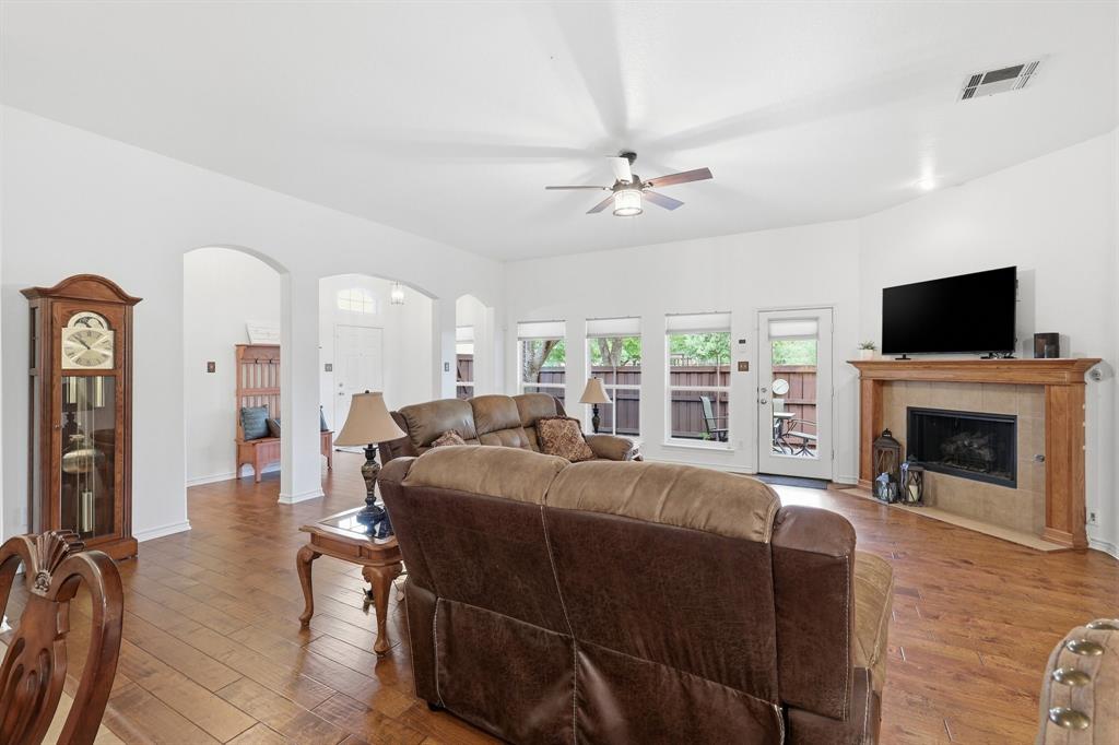 7764 Lancaster Property Photo 5