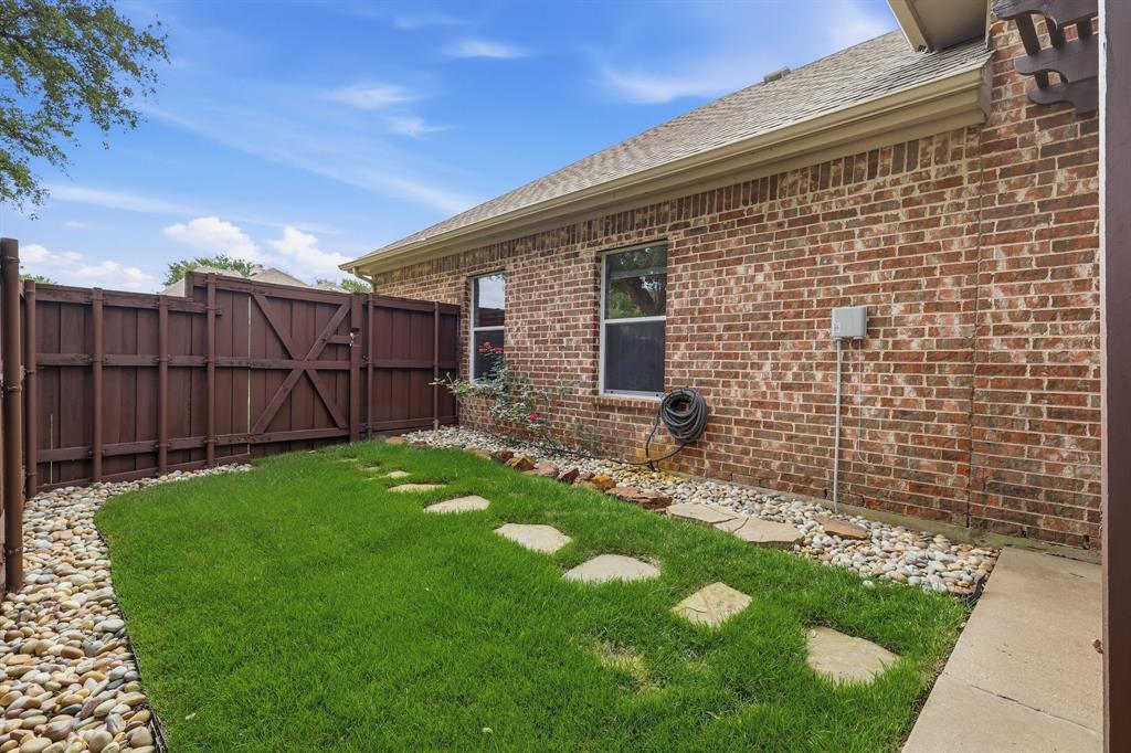 7764 Lancaster Property Photo 18