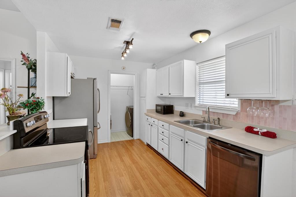 1704 N Bent Tree Trail Property Photo 6