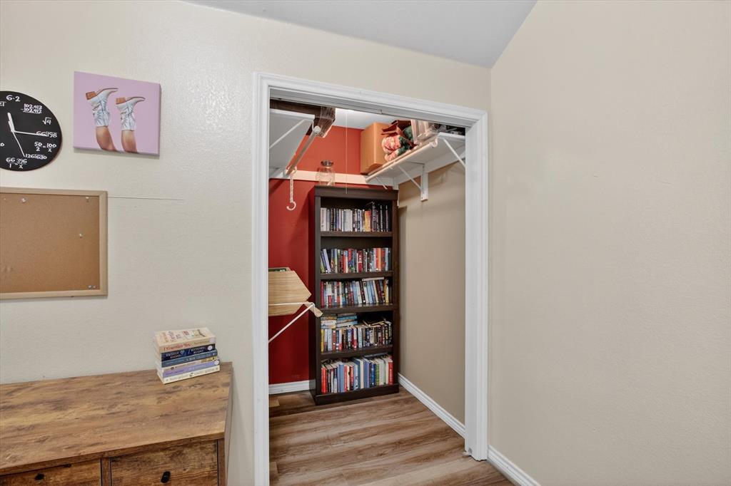 1704 N Bent Tree Trail Property Photo 15