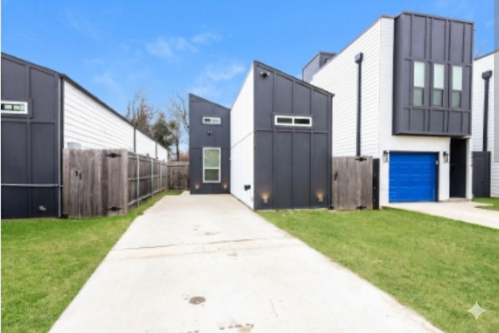 2216 Dyson Street Property Photo 1