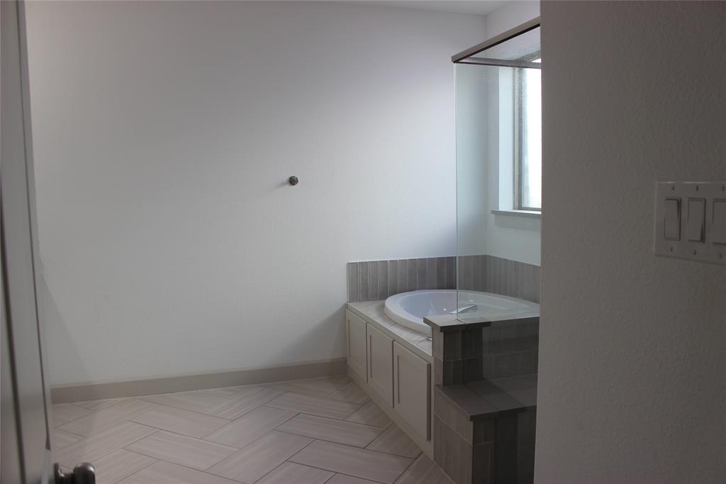 14059 Chestnut Glen Lane Property Photo 11