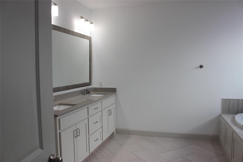 14059 Chestnut Glen Lane Property Photo 12