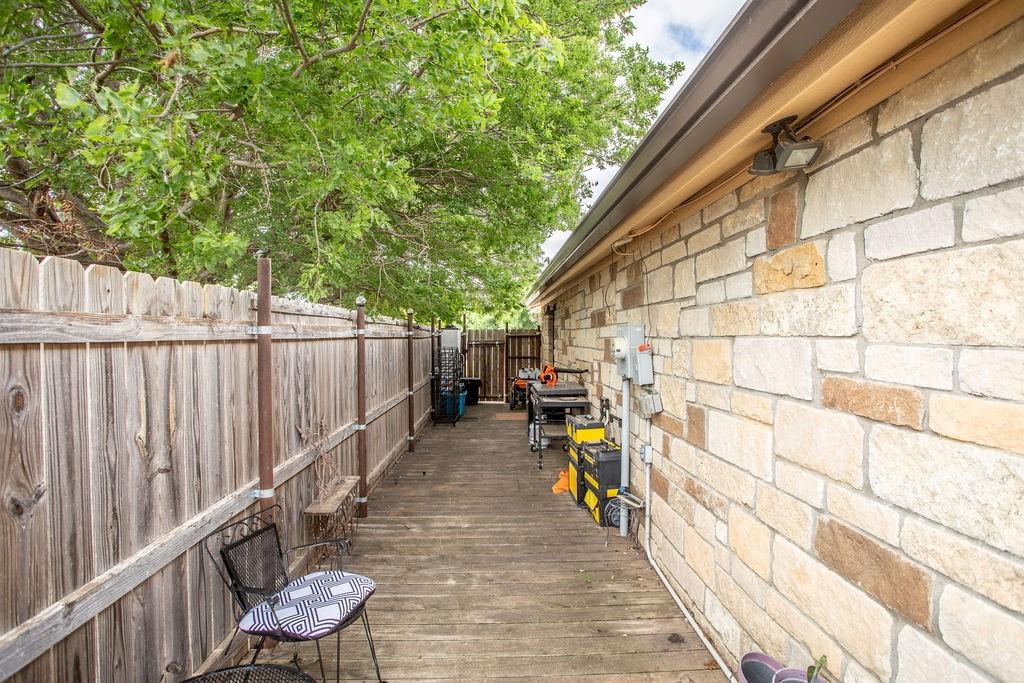 307 County Road 148 Property Photo 17
