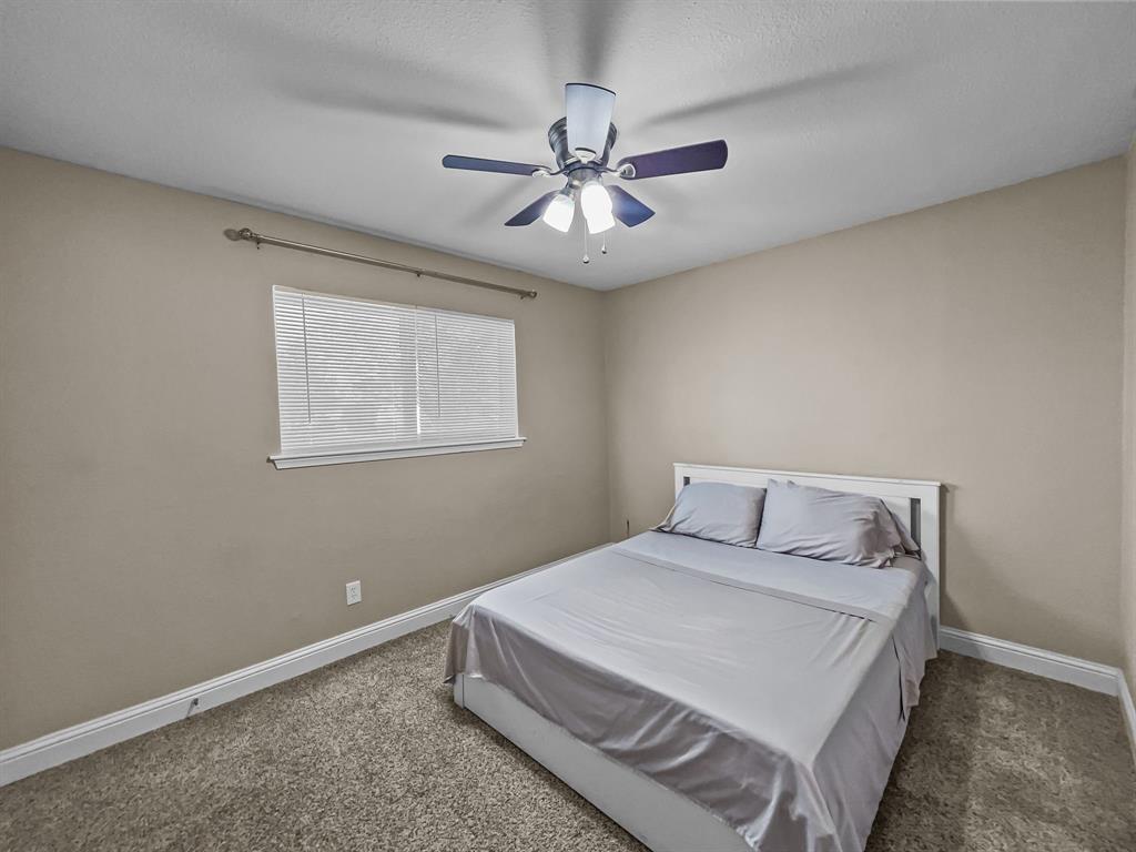 924 Meadow Mead Drive Property Photo 9
