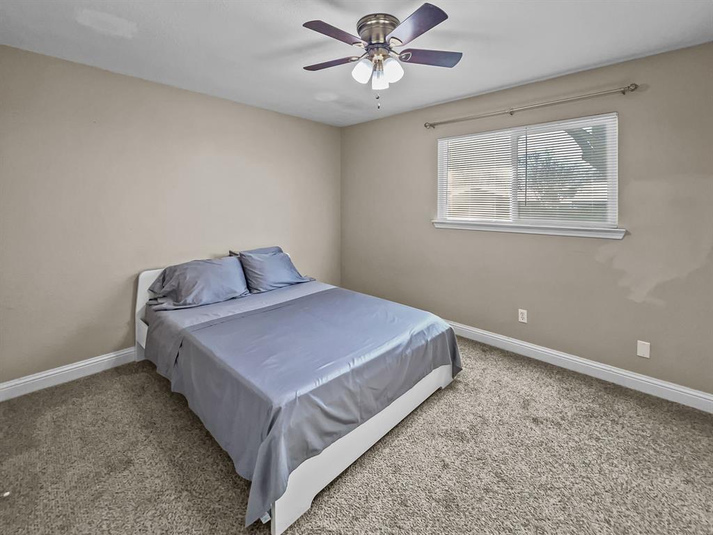 924 Meadow Mead Drive Property Photo 10