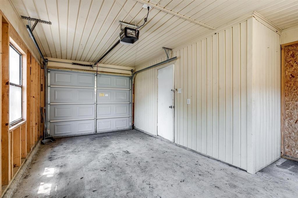 924 Meadow Mead Drive Property Photo 18