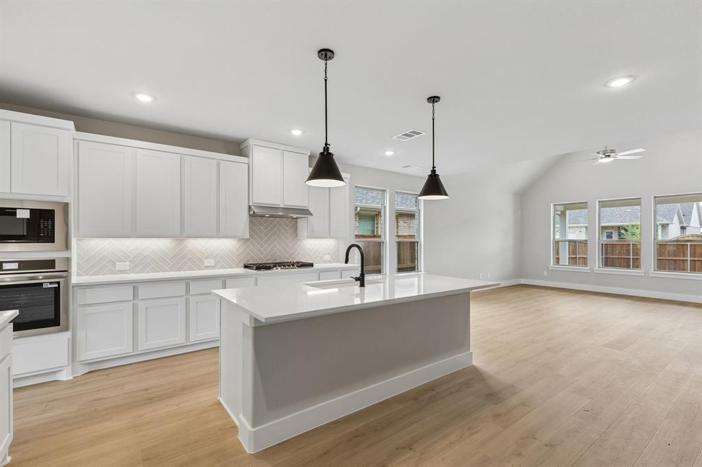 2259 Railhead Trail Property Photo 4
