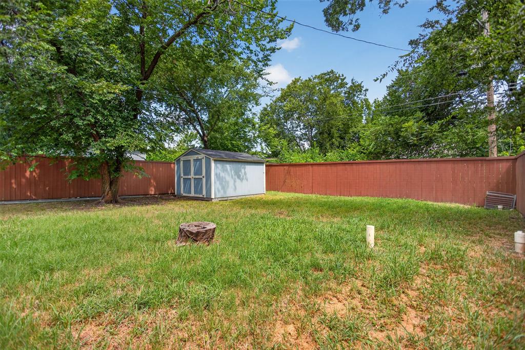 1618 Willow Street Property Photo 5