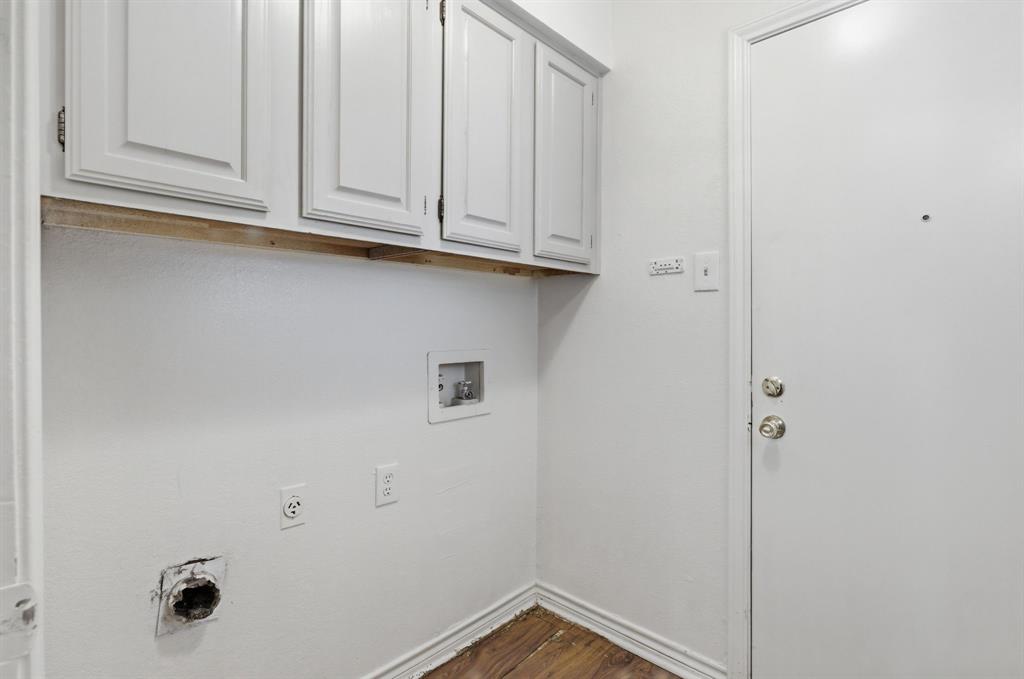 119 Larchbrook Drive Property Photo 15