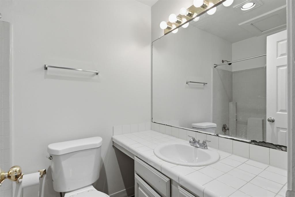 119 Larchbrook Drive Property Photo 18