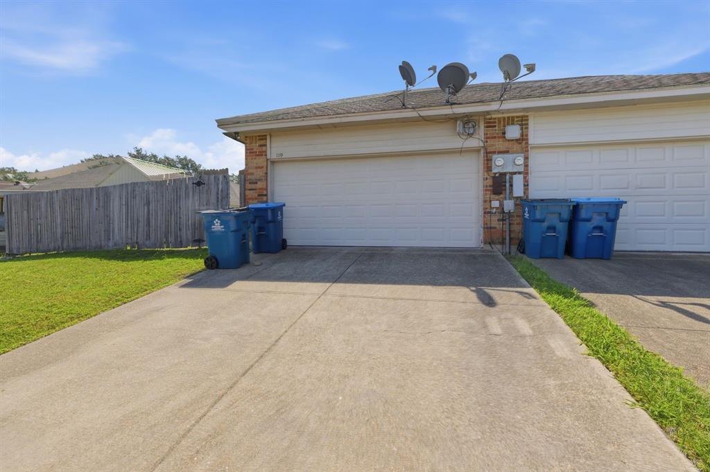 119 Larchbrook Drive Property Photo 27