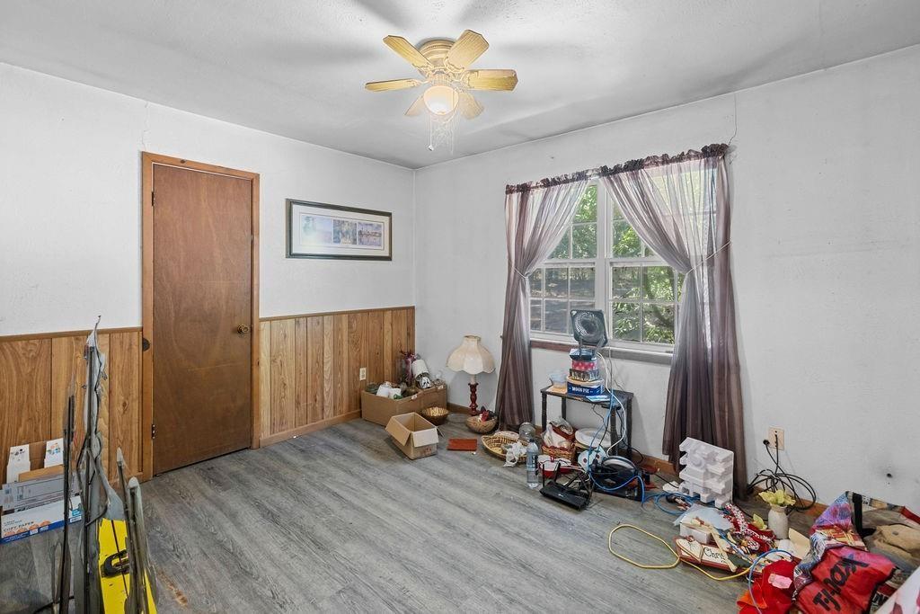 3224 County Road 2225 Property Photo 18