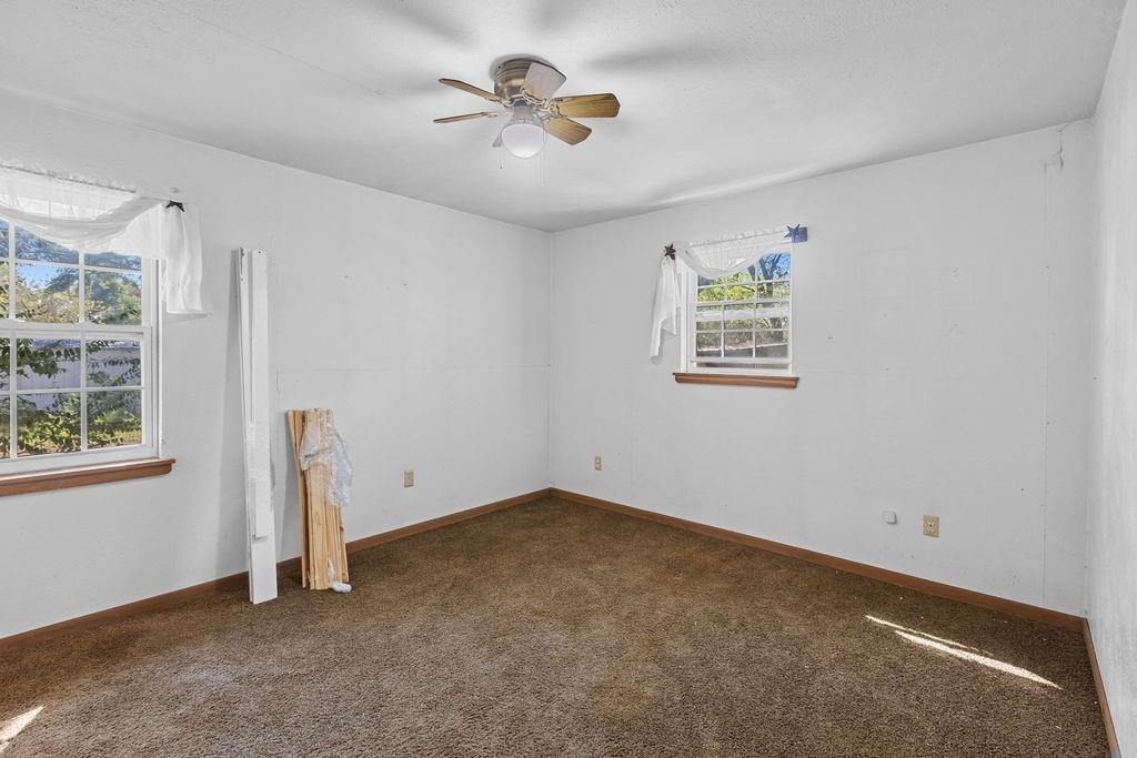3224 County Road 2225 Property Photo 23