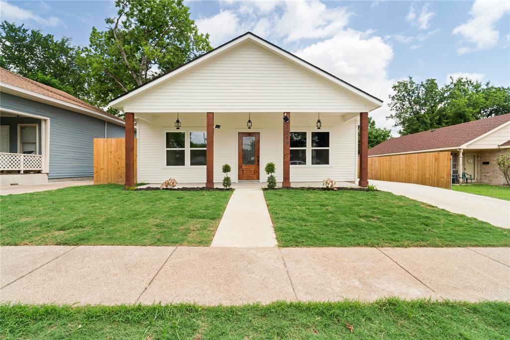 1015 Stella Street Property Photo 1
