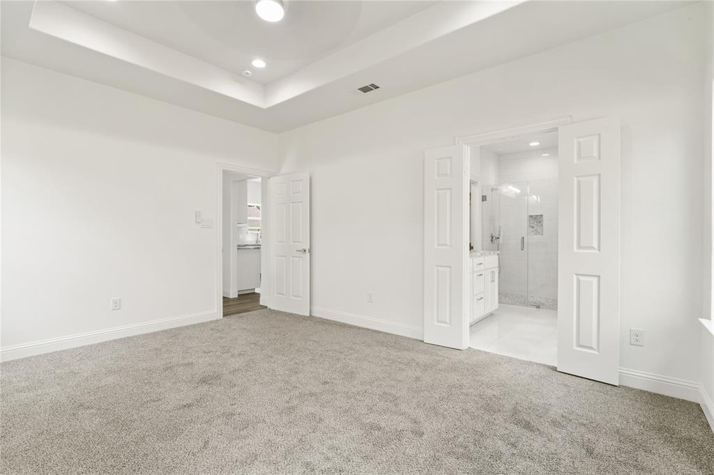 1015 Stella Street Property Photo 18