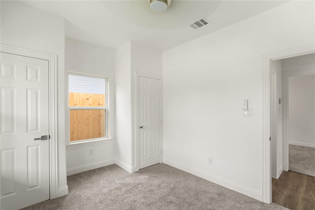 1015 Stella Street Property Photo 24