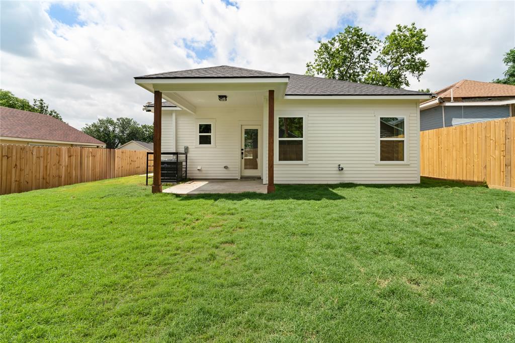 1015 Stella Street Property Photo 28