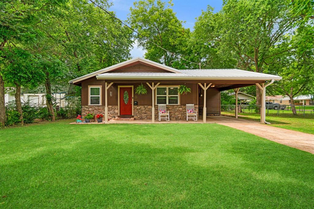 2435 Hubbard Street Property Photo 1