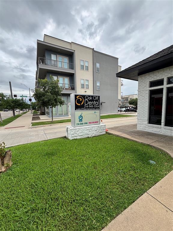 820 N Zang Boulevard Property Photo 20