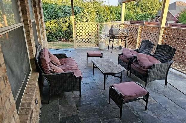 215 Lairds Drive Property Photo 4