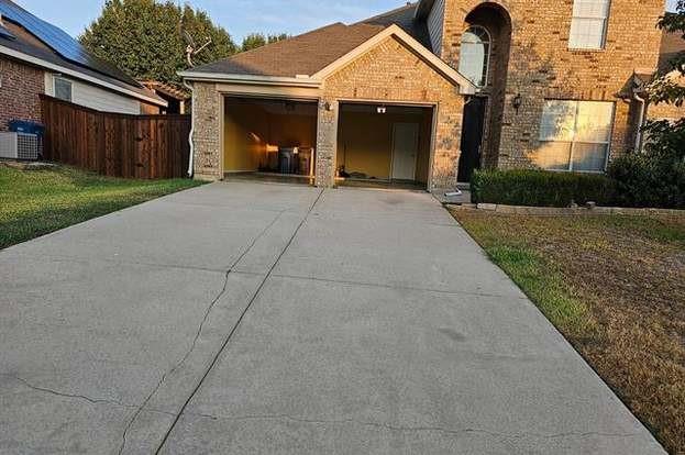 215 Lairds Drive Property Photo 7