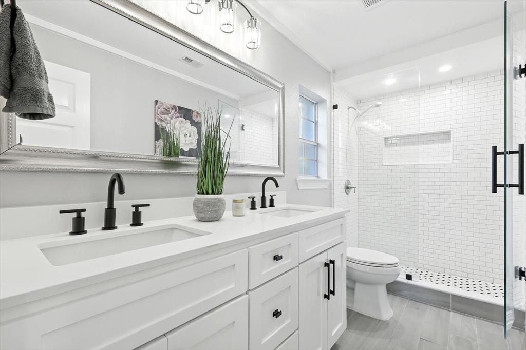 2013 W Shore Drive Property Photo 4