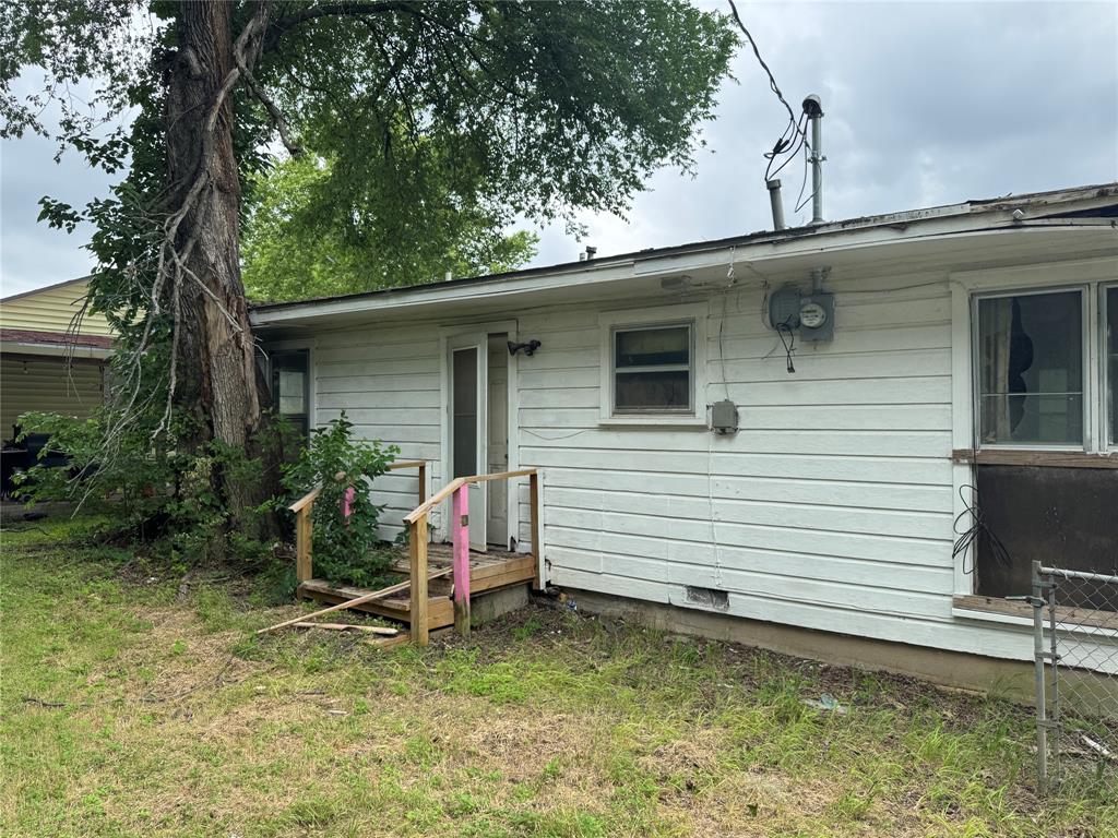 1915 N 13th Street Property Photo 4