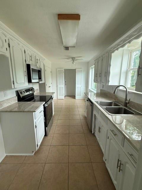 9189 Meadowcrest Street Property Photo 7