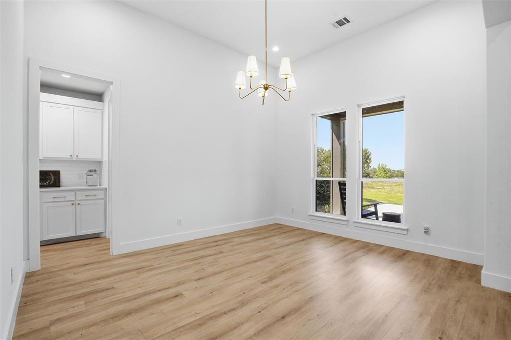 1000 Sweeney Way Property Photo 2